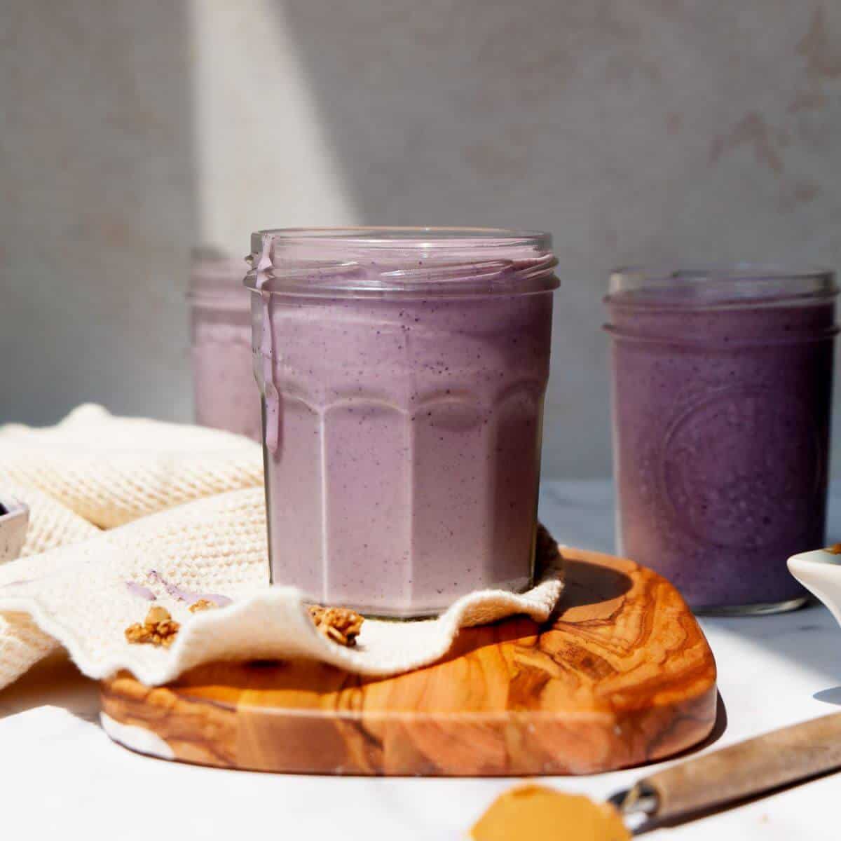 blueberry banana protein smoothie - Article 3